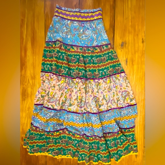 Bohemian Paisley Maxi Skirt - Multicolor - Picture 6 of 11